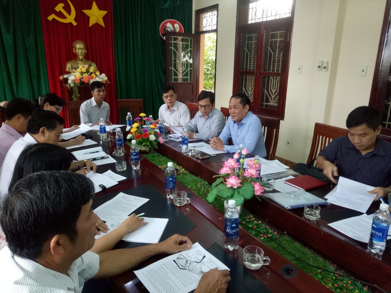 Ông Lê Hồng Phong chủ trì buổi họp